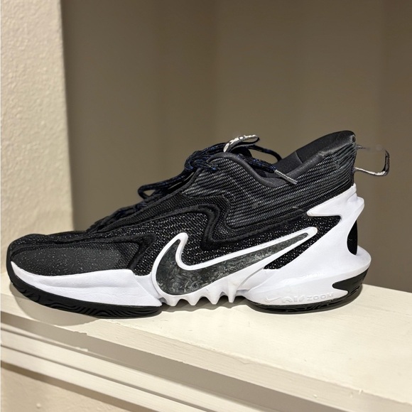 Nike Men's Cosmic Unity 2 Black / Grey Men’s sz 11.5 Basketball Shoes DH1537-003 - Picture 4 of 12